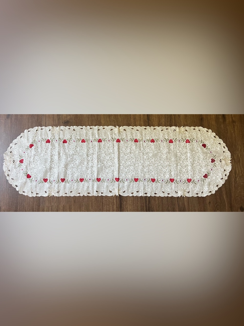 Vintage Style Valentines Embroidered Red Hearts Cutwork Detail Lace Table Runner